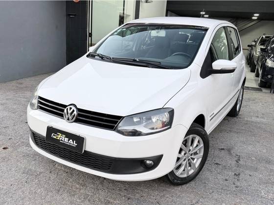 VOLKSWAGEN FOX 1.6 MI 8V FLEX 4P MANUAL VOLKSWAGEN FOX 1.6 MI 8V FLEX 4P MANUAL
